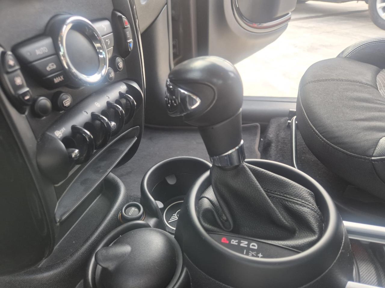 Mini Cooper D Countryman 2.0 Business Automatica