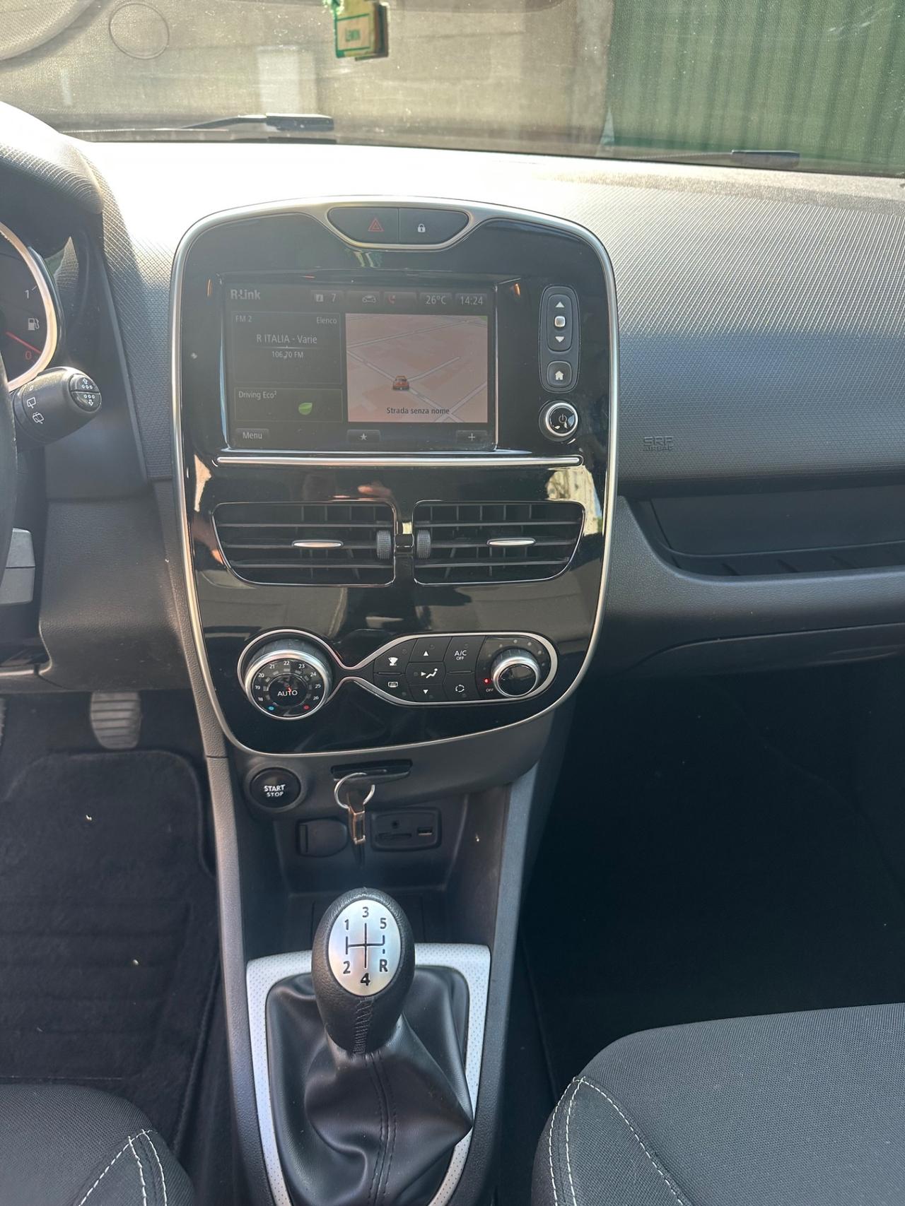 Renault Clio 1.2 75CV 5 porte Zen - ok neopatentati