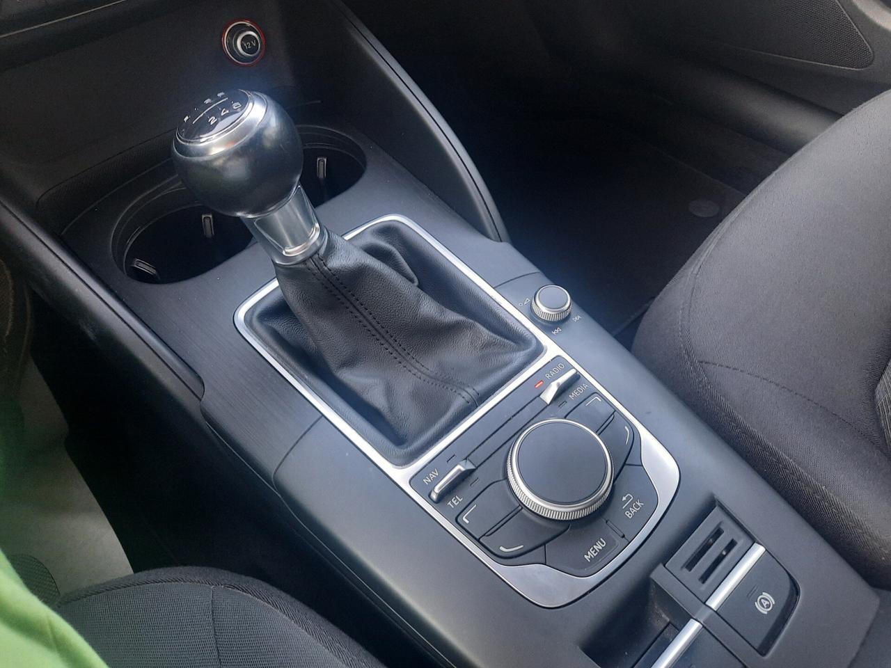 Audi A3 SPB 1.6 TDI clean diesel Attraction
