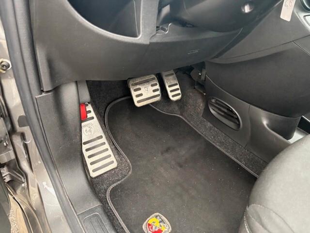 Abarth 500 1.4 Turbo T-Jet MTA Custom