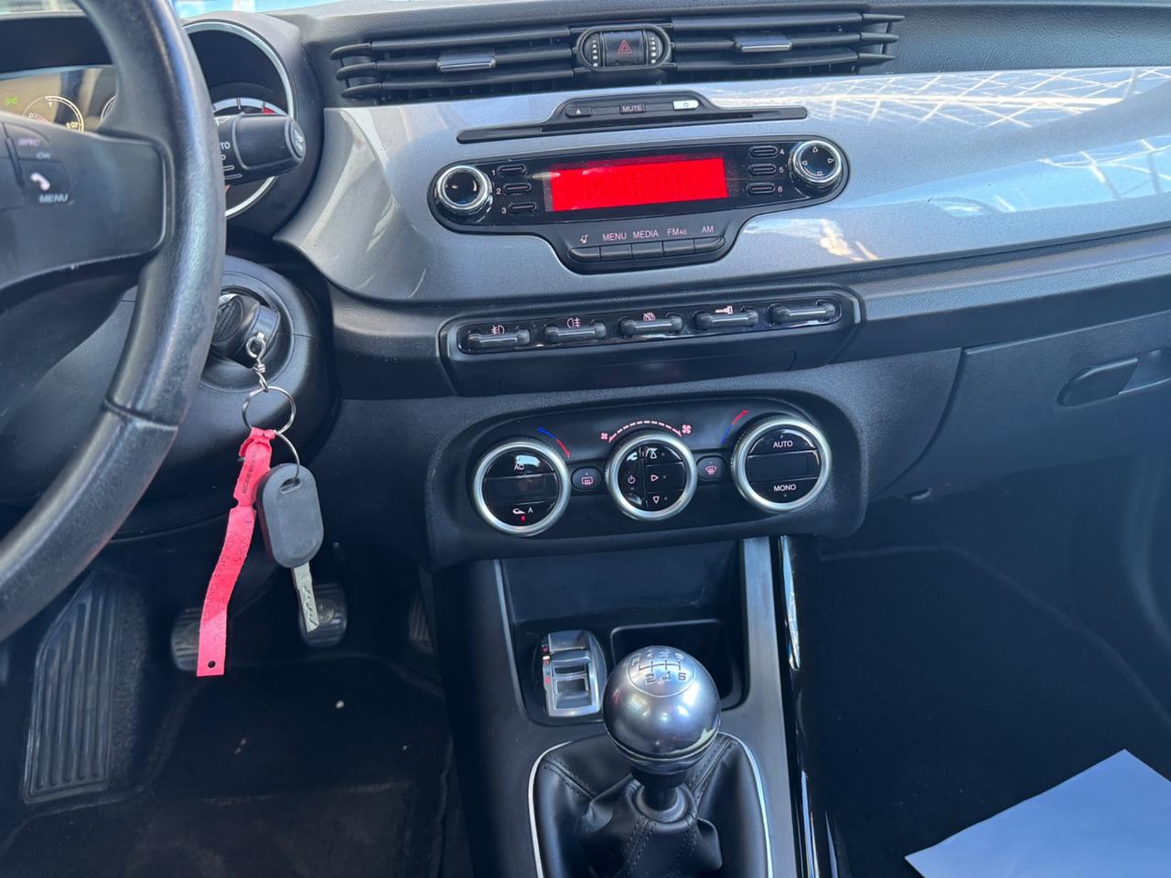 Alfa Romeo Giulietta 2.0 JTDm-2 170 CV Distinctive 2012