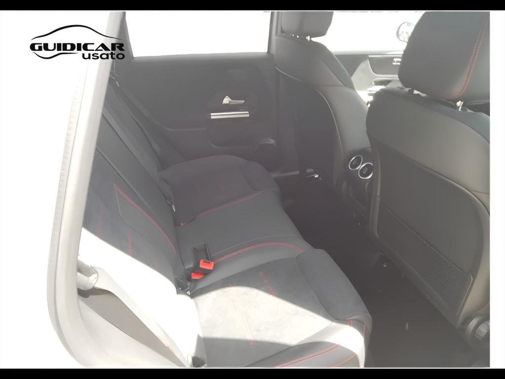 Mercedes-Benz Classe B - W247 2023 - B 180 d AMG Line Premium auto