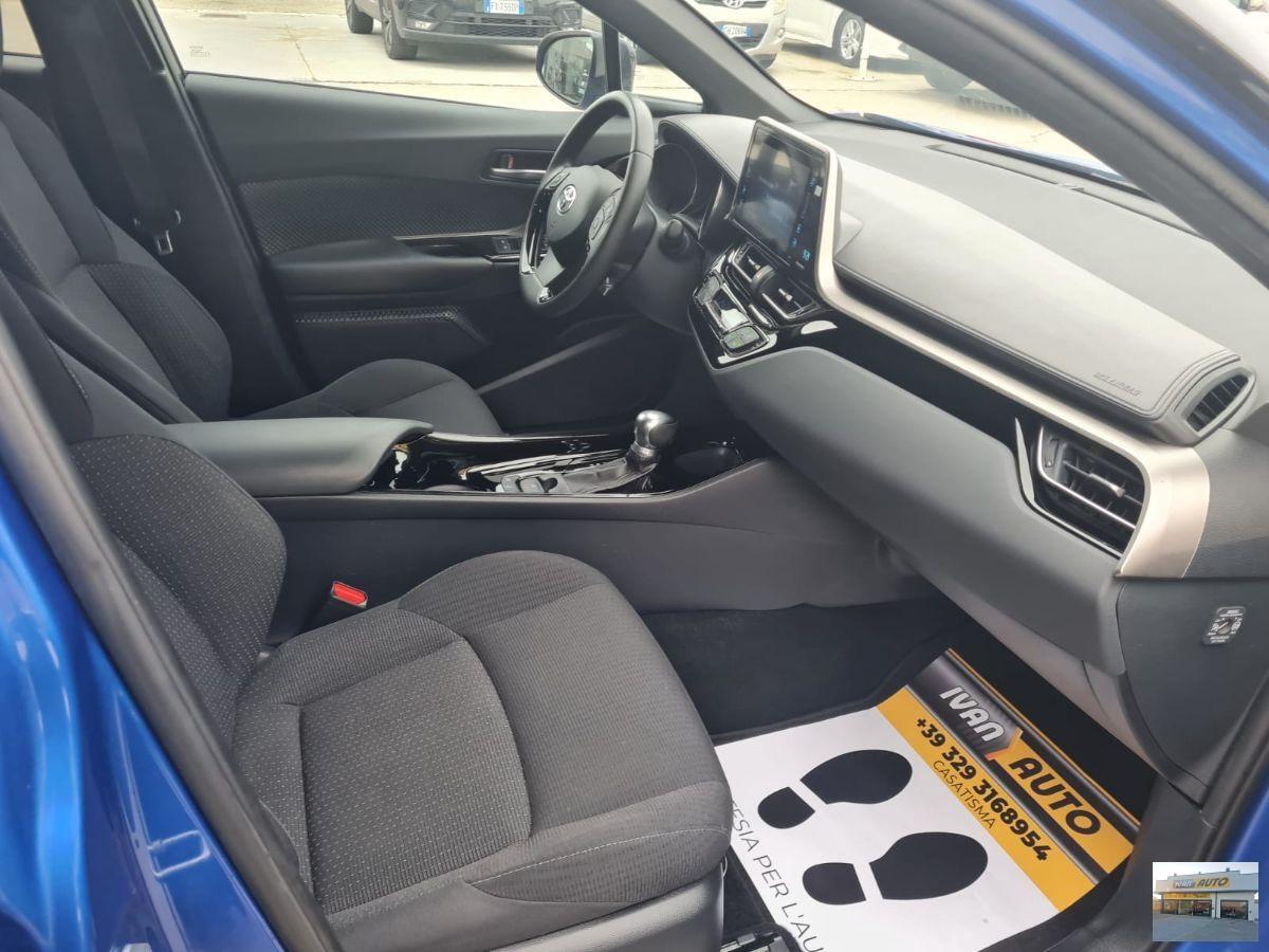 TOYOTA C-HR 1.8 Hybrid-Neopatentati