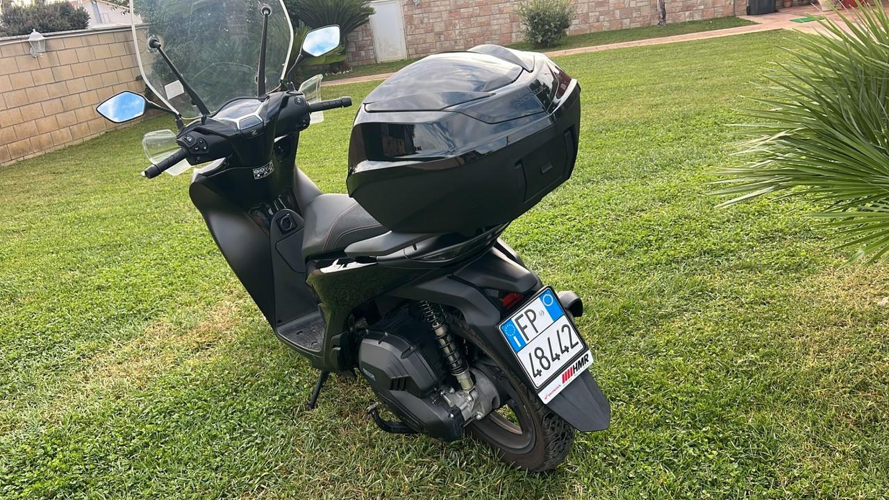 Honda SH 150 SPORT