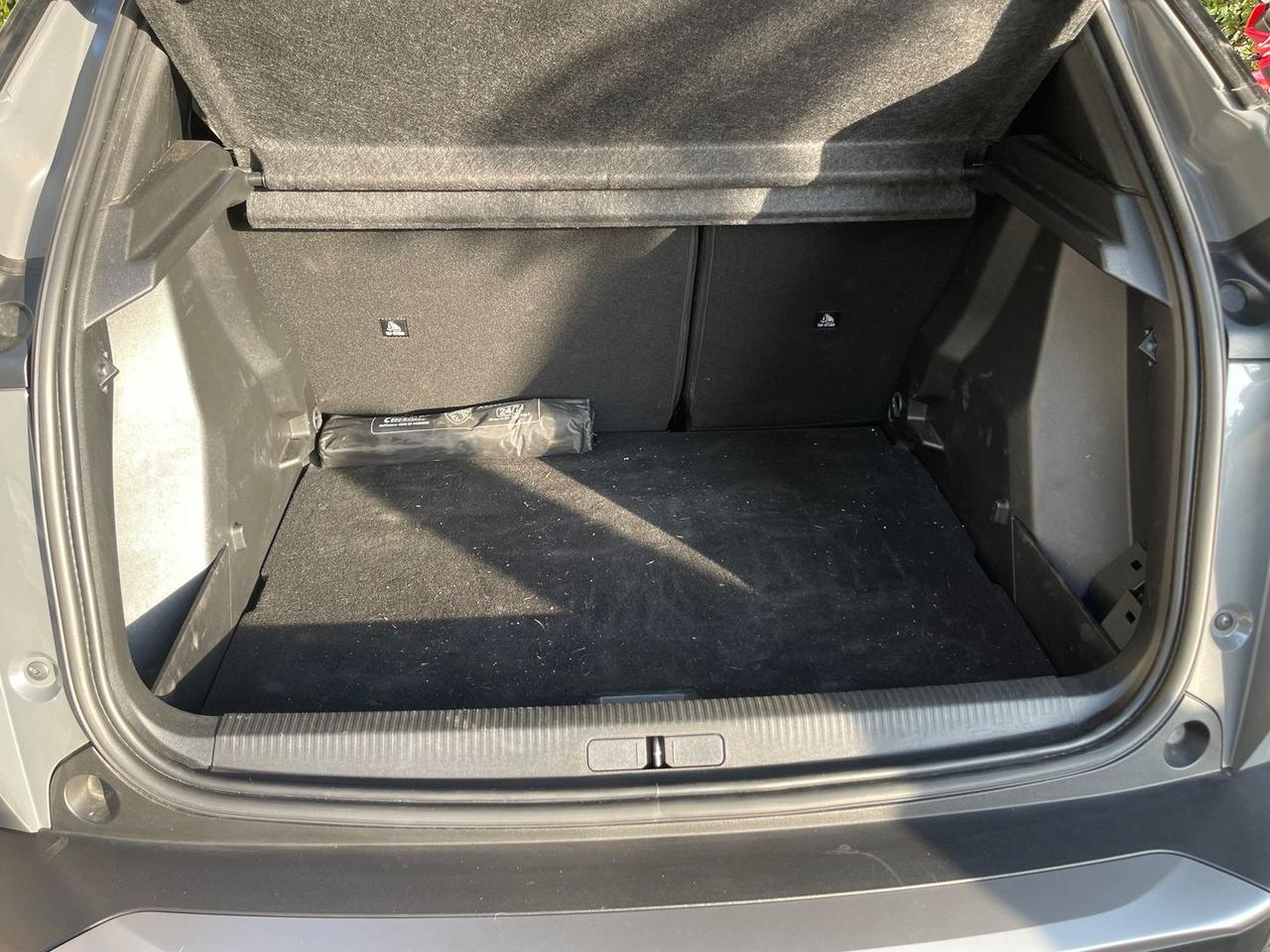 Peugeot 2008 Allure 1.2 PureTech 100 #5940