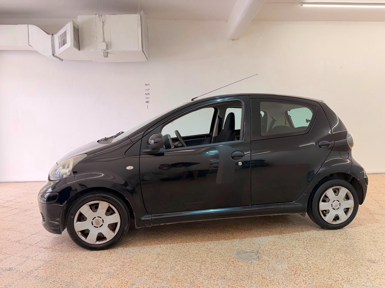 Toyota Aygo 1.0 12V VVT-i 5 porte Sol Connect