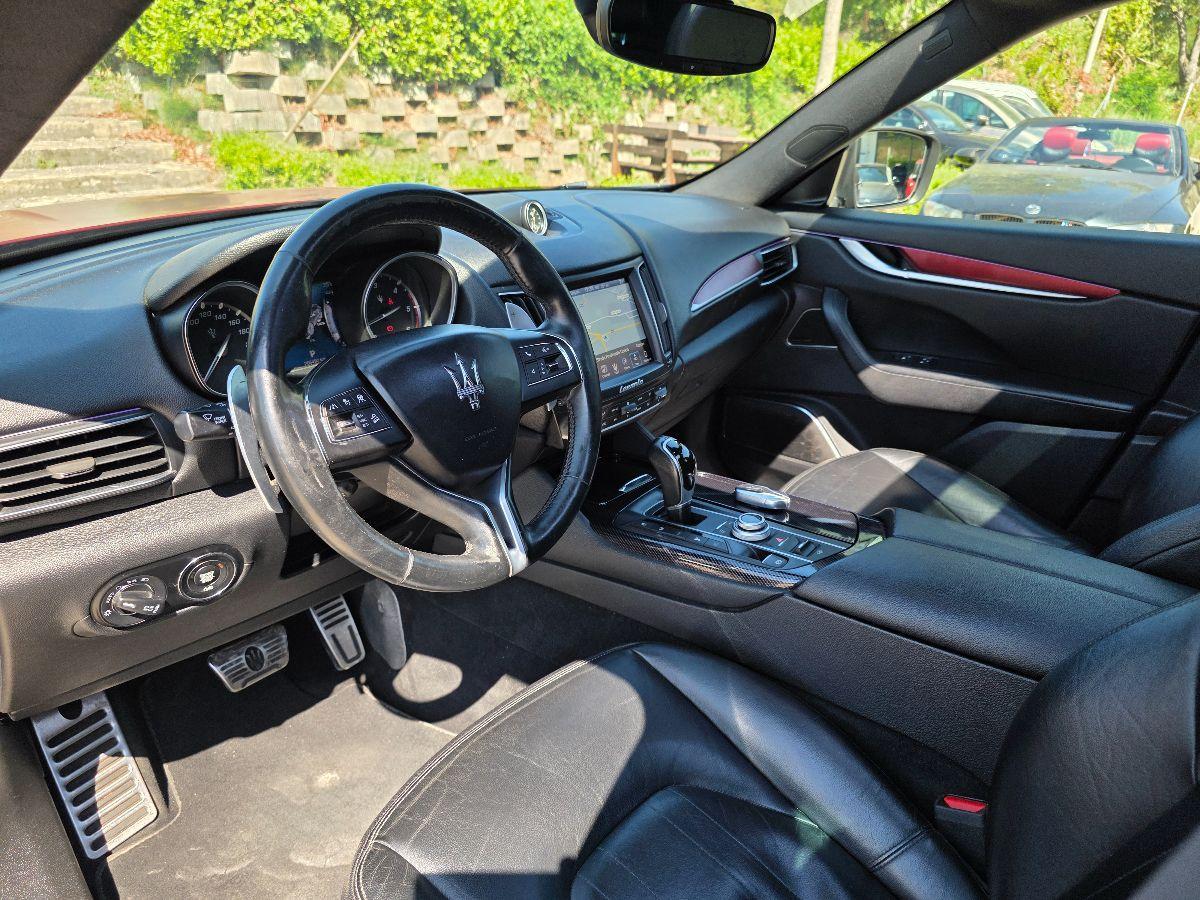 MASERATI LEVANTE 3.0 Diesel 275 CV Q4 Granlusso