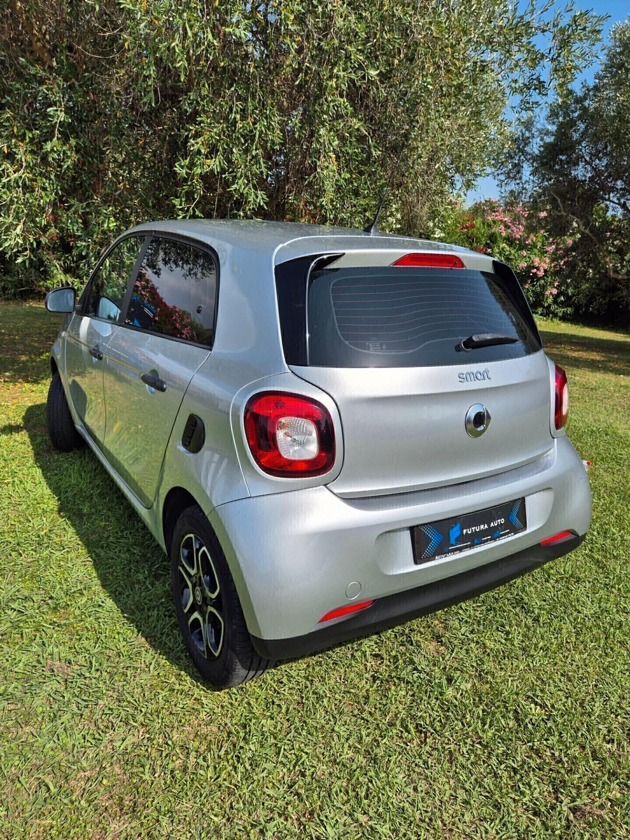 Smart ForFour 70 1.0 Youngster