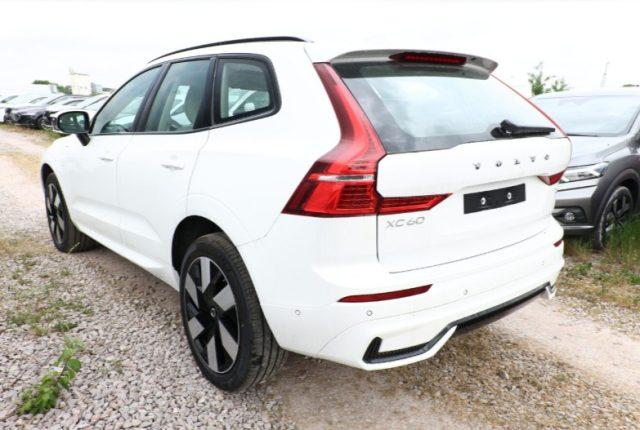 VOLVO XC60 T8 Plug-in hybrid AWD automatico Ultra Dark