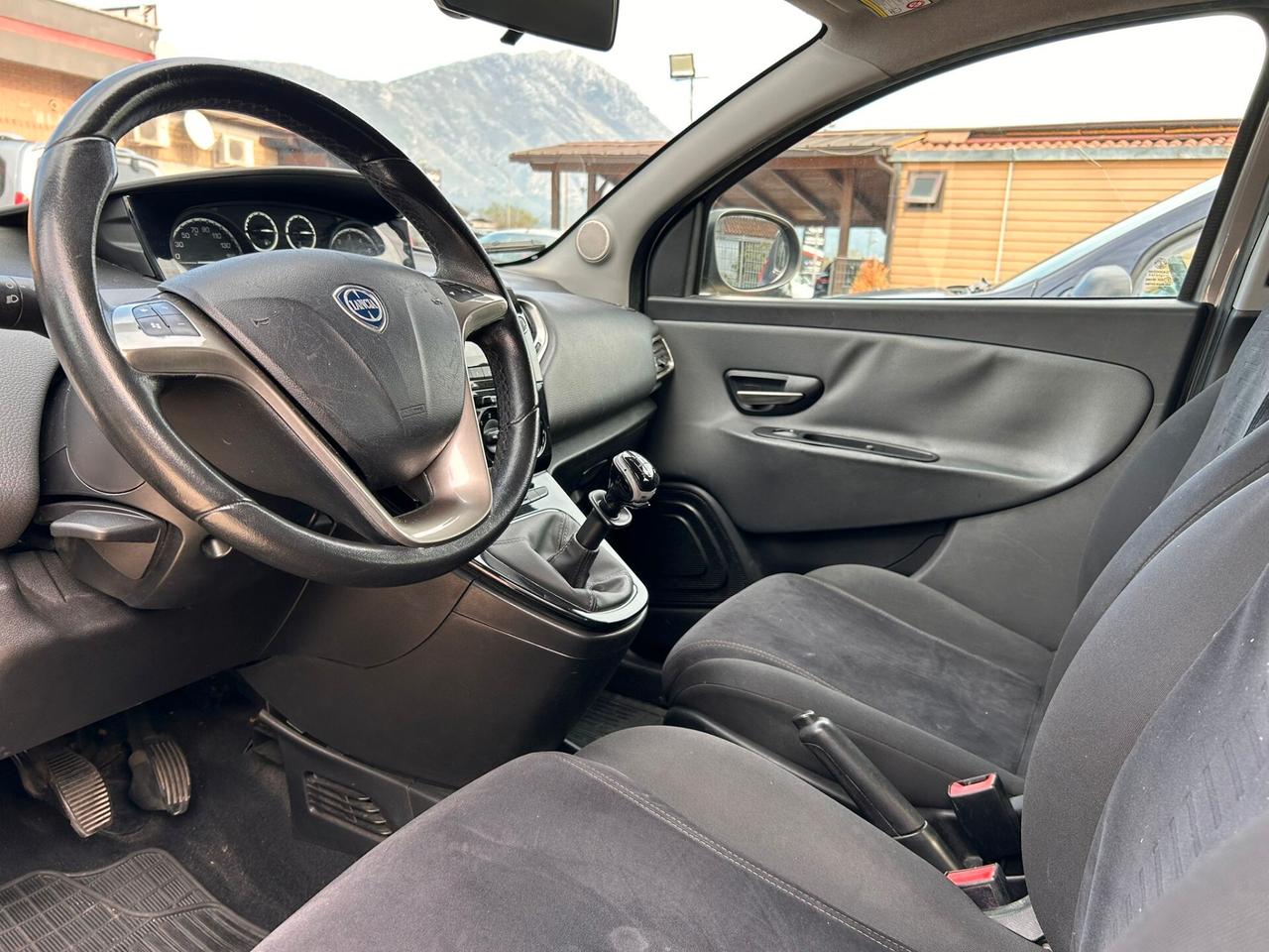 LANCIA Y 1.2GPL 60CV - NEOPATENTATI