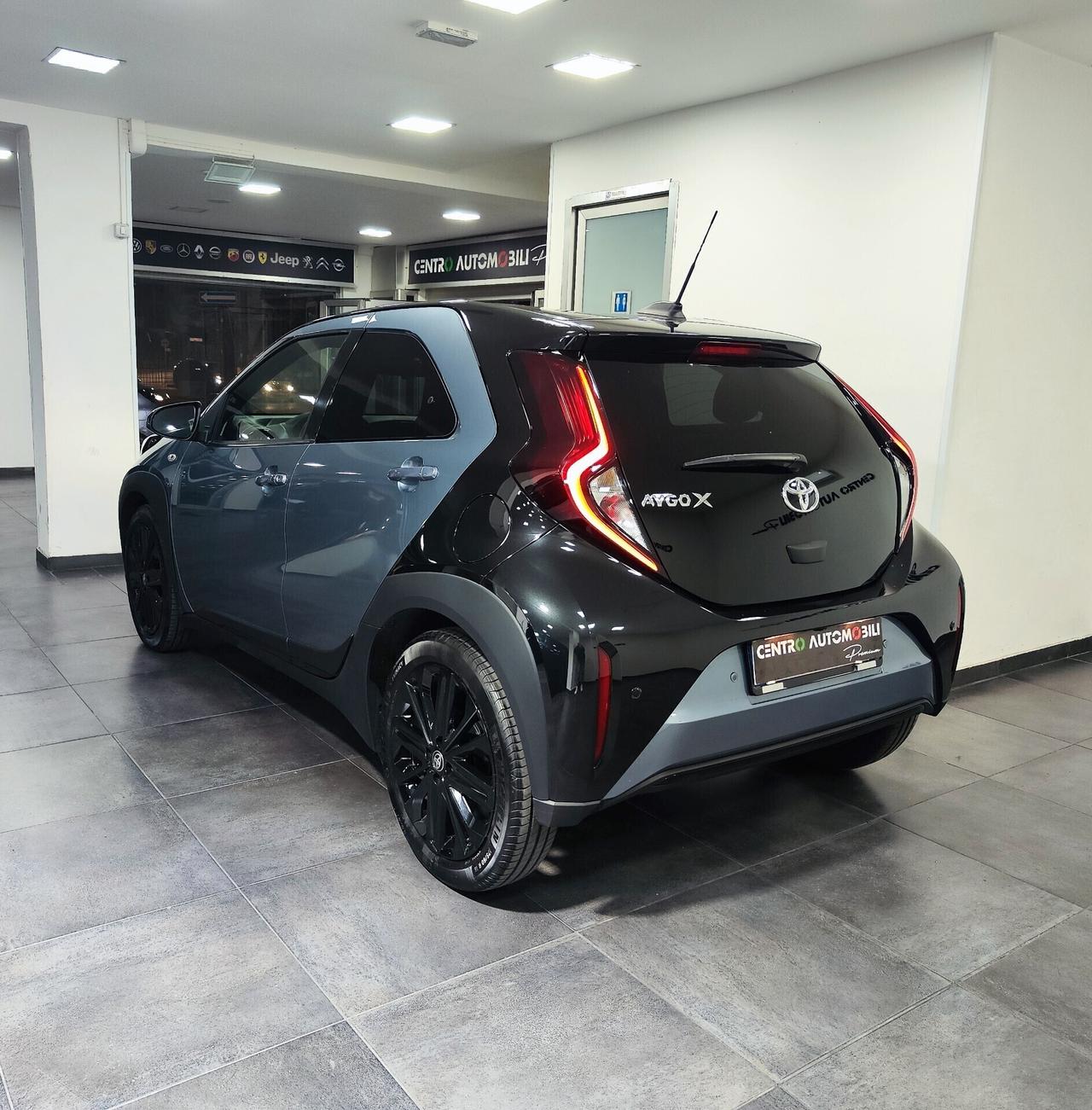 Toyota Aygo X 1.0 72 CV 5 porte JBL Special Edition UNICO PROPRIETARIO