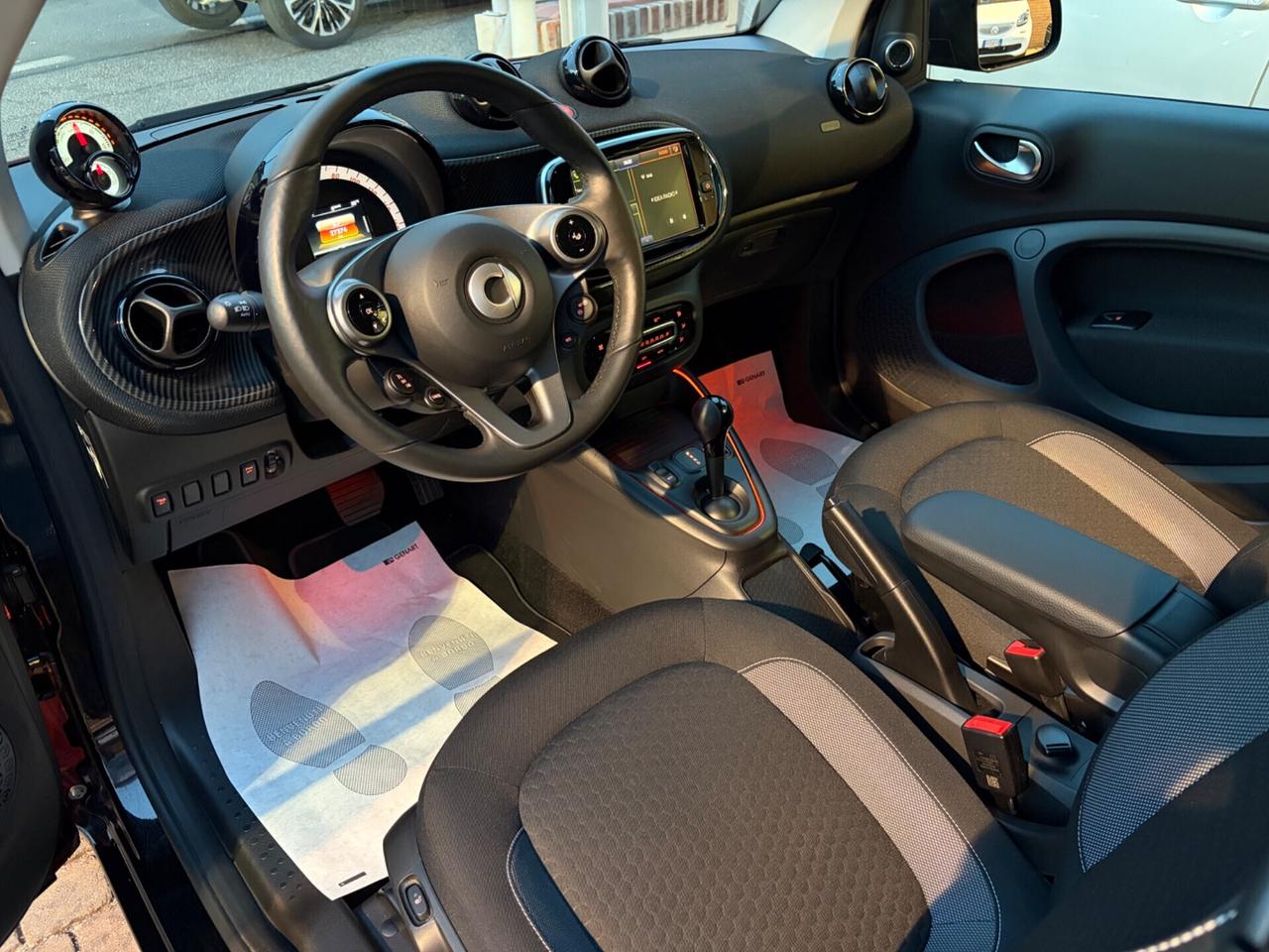 Smart ForTwo EQ Passion 22kW - SOLO 27.374Km !!