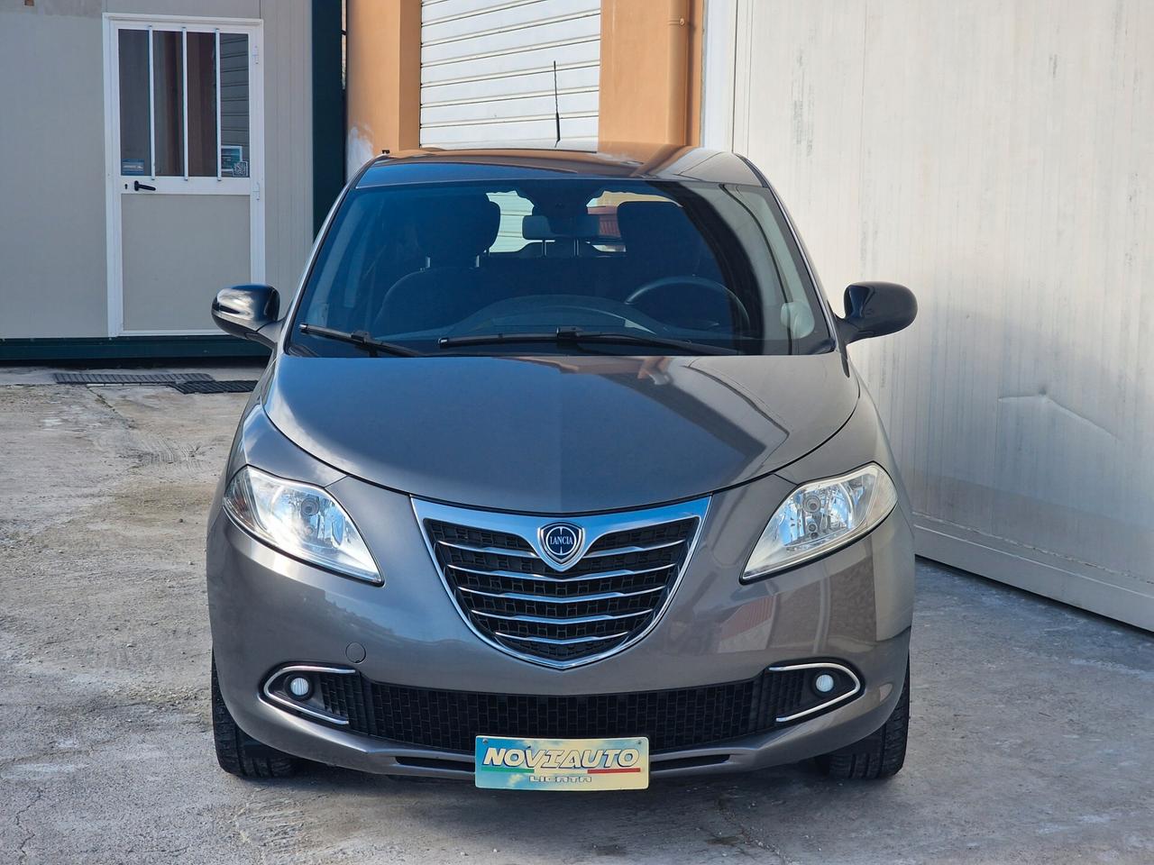 Lancia Ypsilon 1.2 benzina 70cv 5POSTI