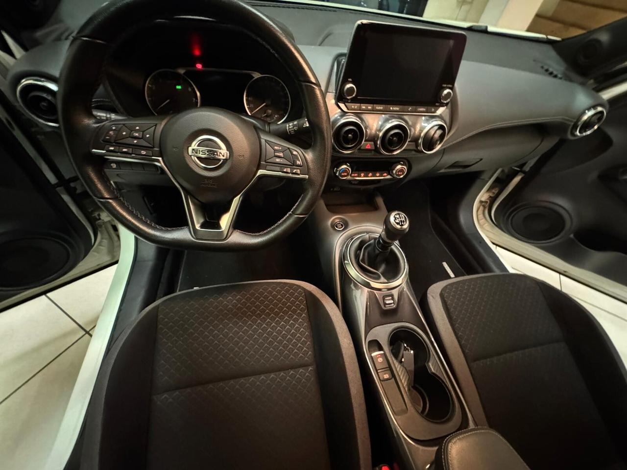 Nissan Juke 1.0 DIG-T 114 CV N-Connecta