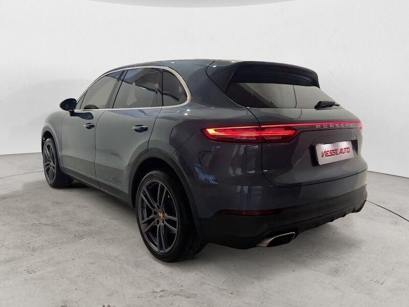 Porsche Cayenne 3.0 V6