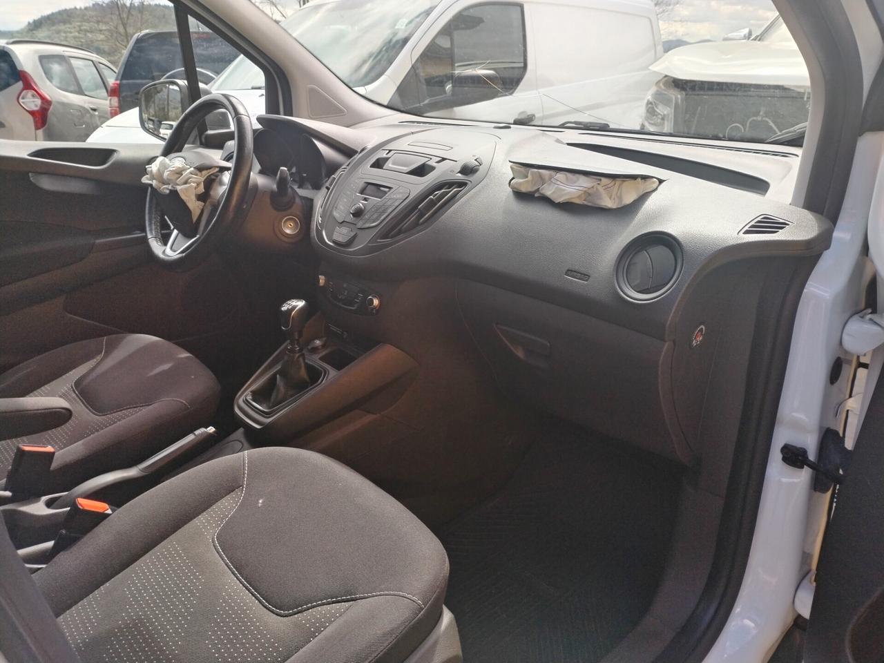 Ford Transit Courier 1.5 TDCI Incidentata/Sinistrata