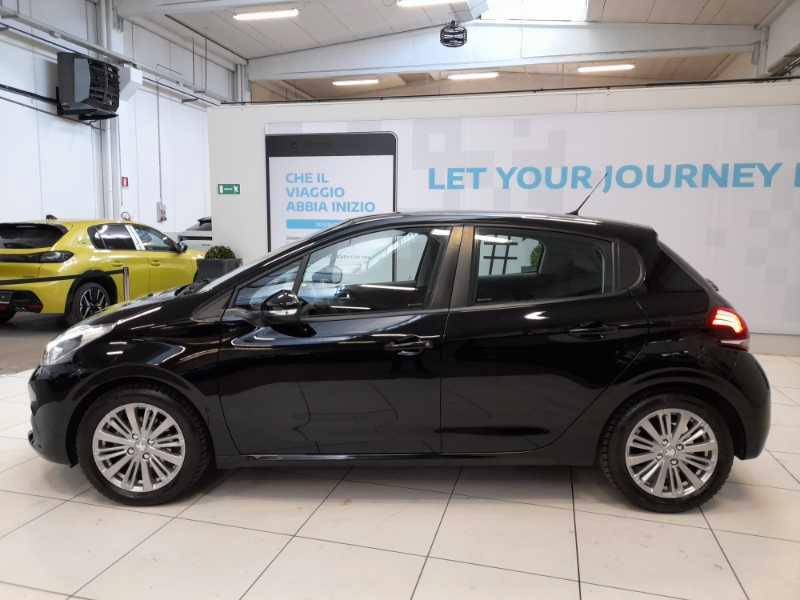 PEUGEOT 208 - 208 1.2 puretech Active s&s 82cv 5p neopatentati