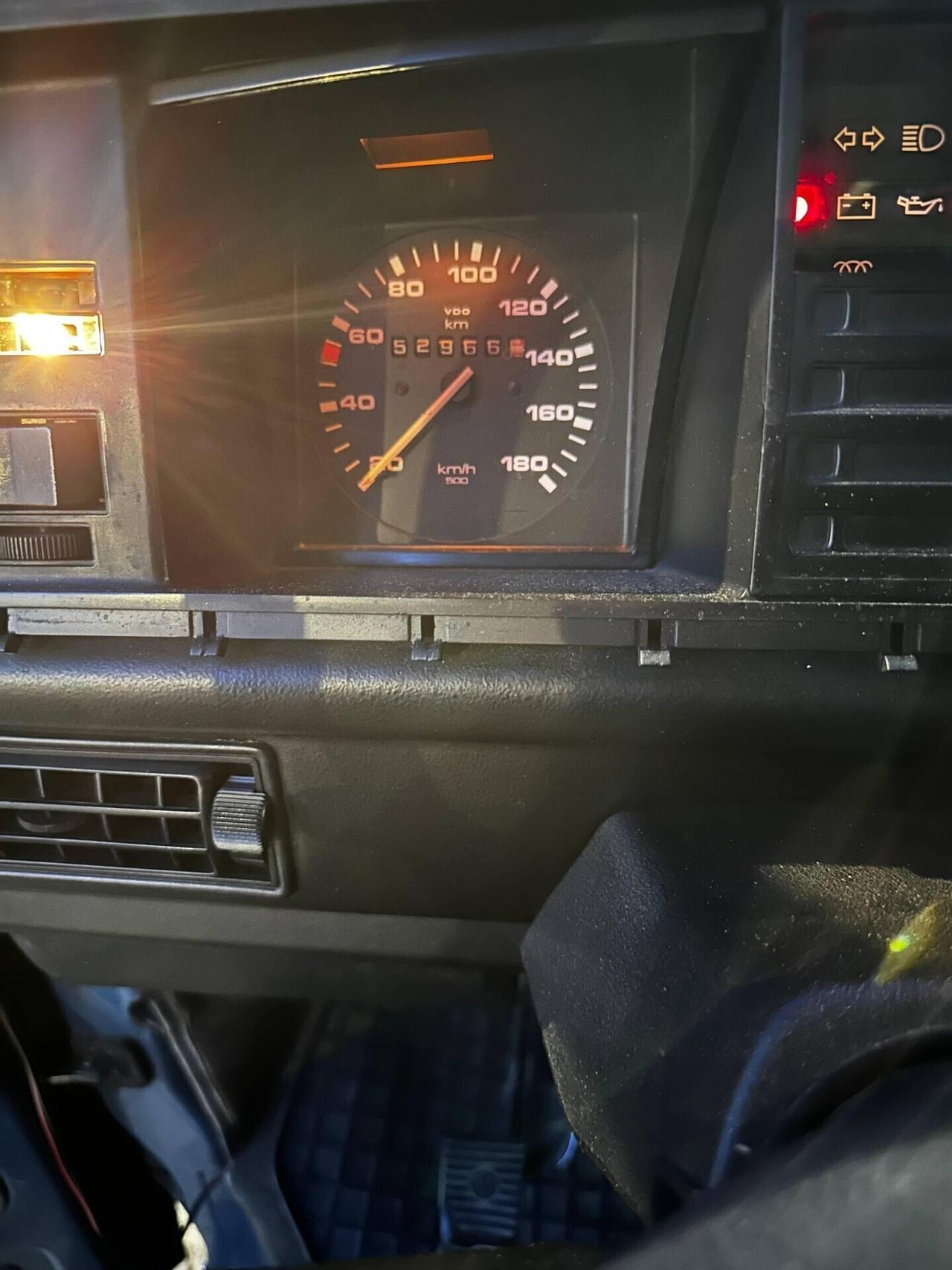 Volkswagen T3 MULTIVAN - 6 POSTI