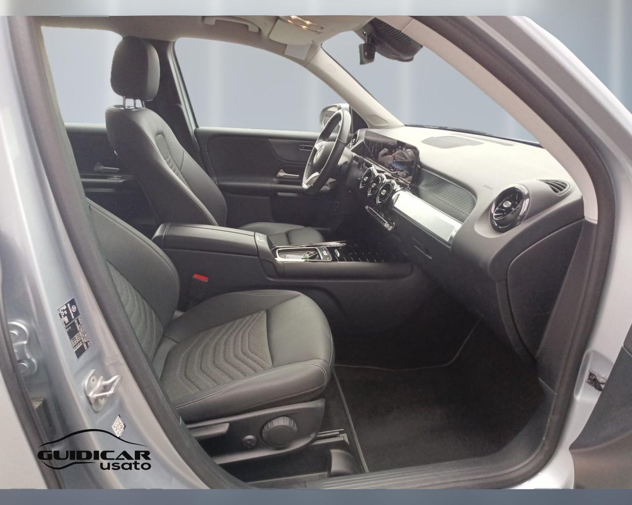 Mercedes-Benz GLB - X247 2023 - GLB 180 d Advanced auto