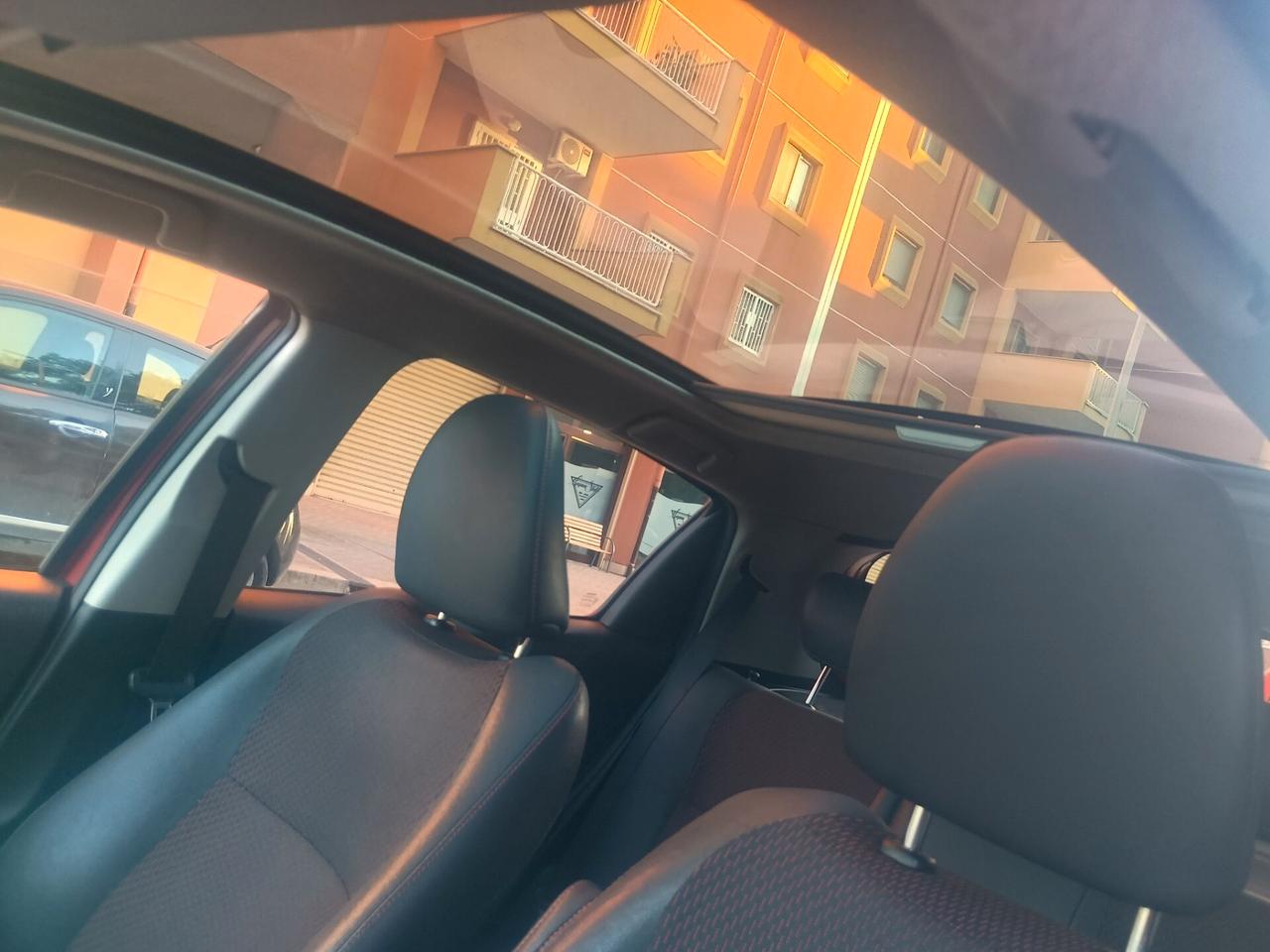 Toyota Yaris 1.4 D-4D 5 porte Lounge