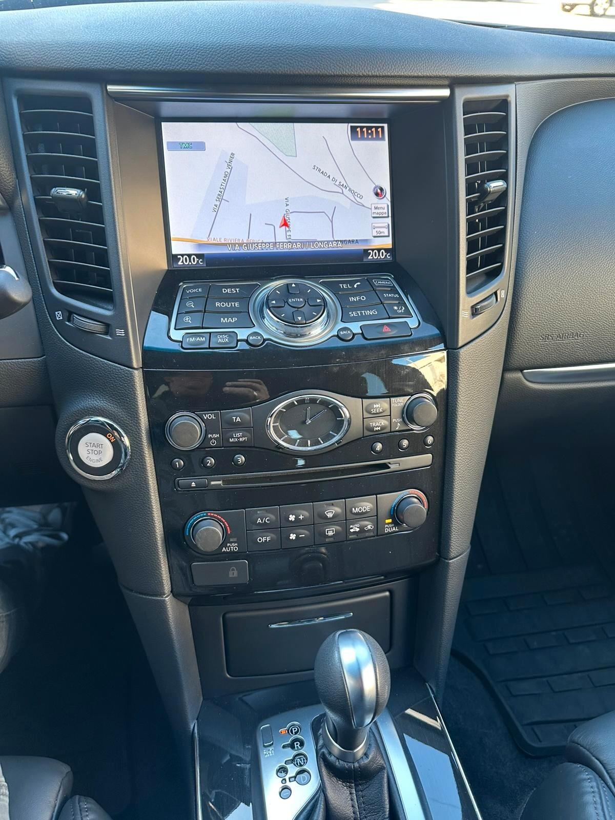 Infiniti QX70 3.0 diesel V6 AT S Premium