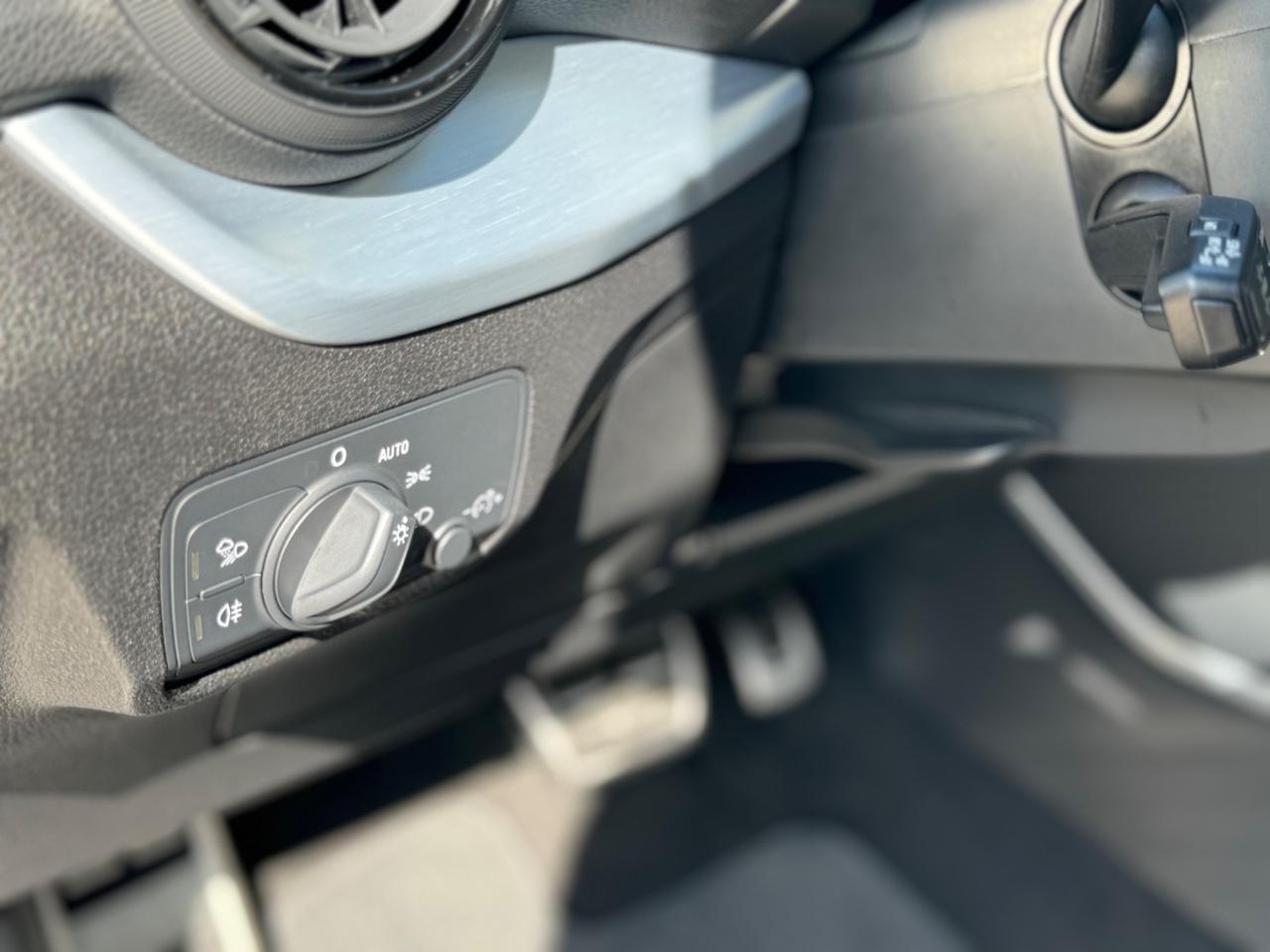 Audi Q2 30 TDI S tronic line