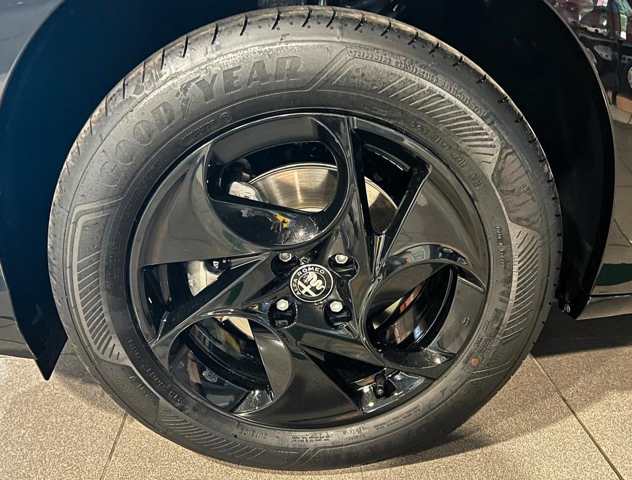 Alfa Romeo Junior 1.2 145 CV Hybrid eDCT6 Ti