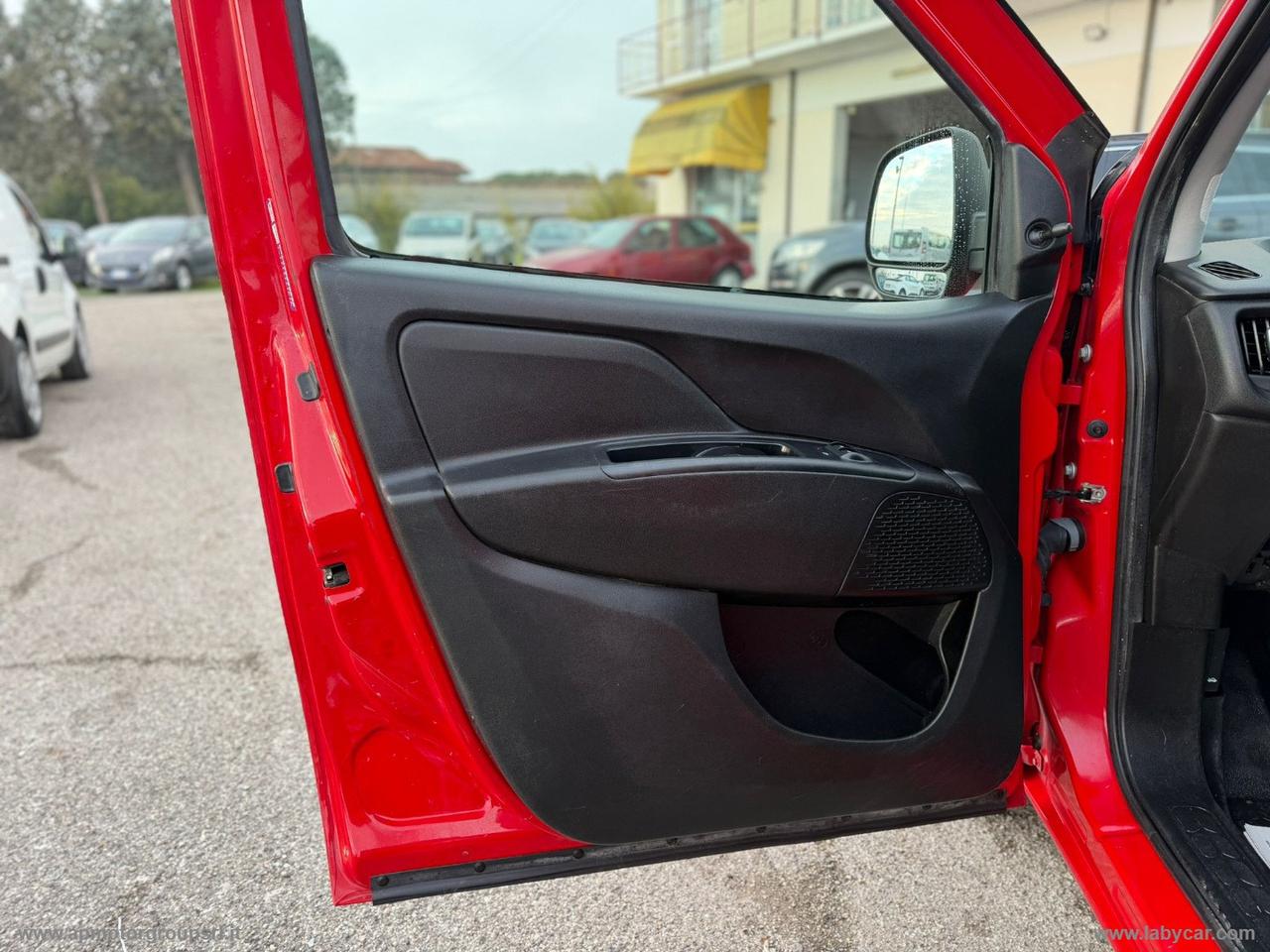 Doblò 1.6 MJT 90CV S&S PL-TN CARGO VETRATO