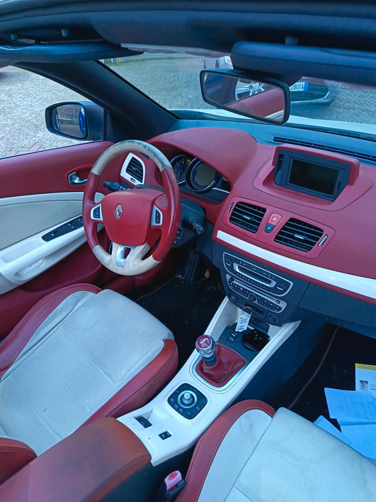 Renault Megane Mégane C-C 1.5 dCi 110CV Floride