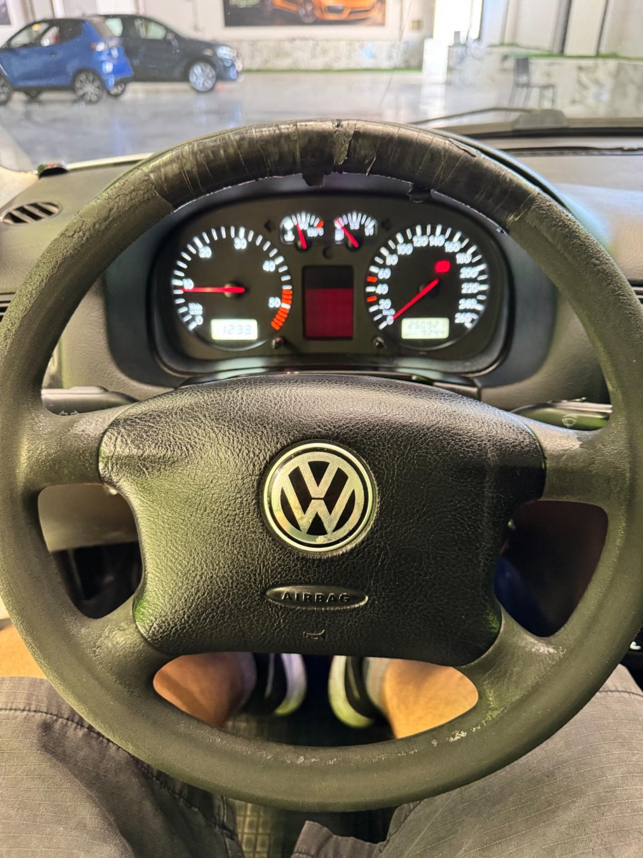 Volkswagen Golf 1.9 TDI/101 CV cat Var. Comfortline