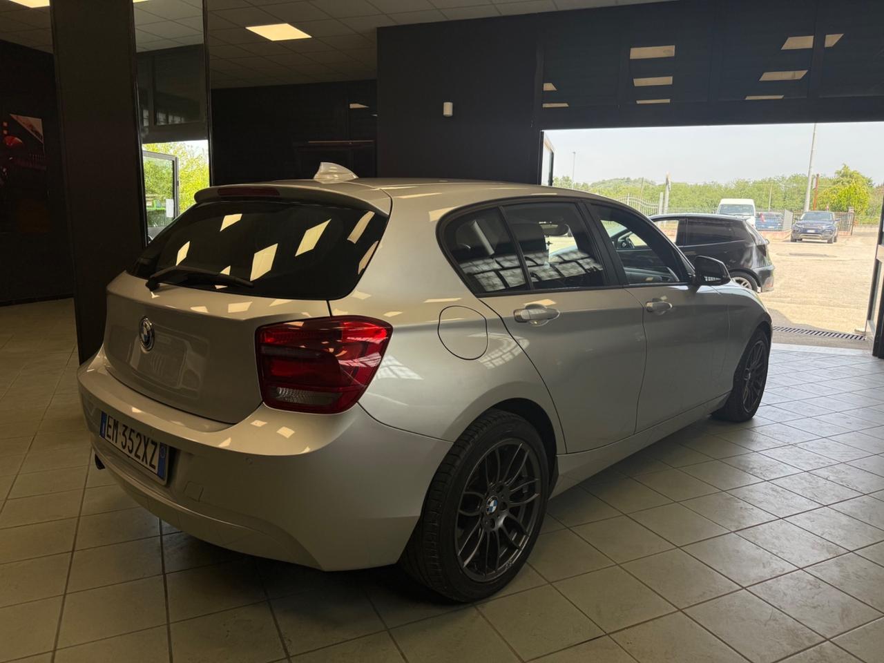 Bmw 116d 5p Sport automatico neopatentati