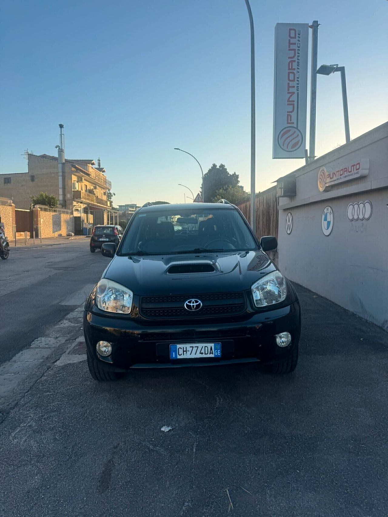 Toyota RAV 4 RAV4 2.0 Tdi D-4D cat 5 porte Sol