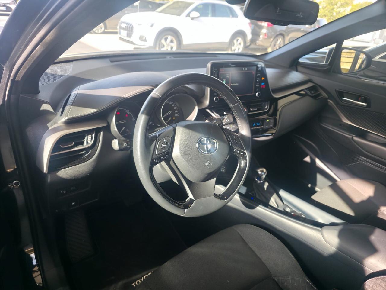 Toyota C-HR 1.8 Hybrid E-CVT GR Sport