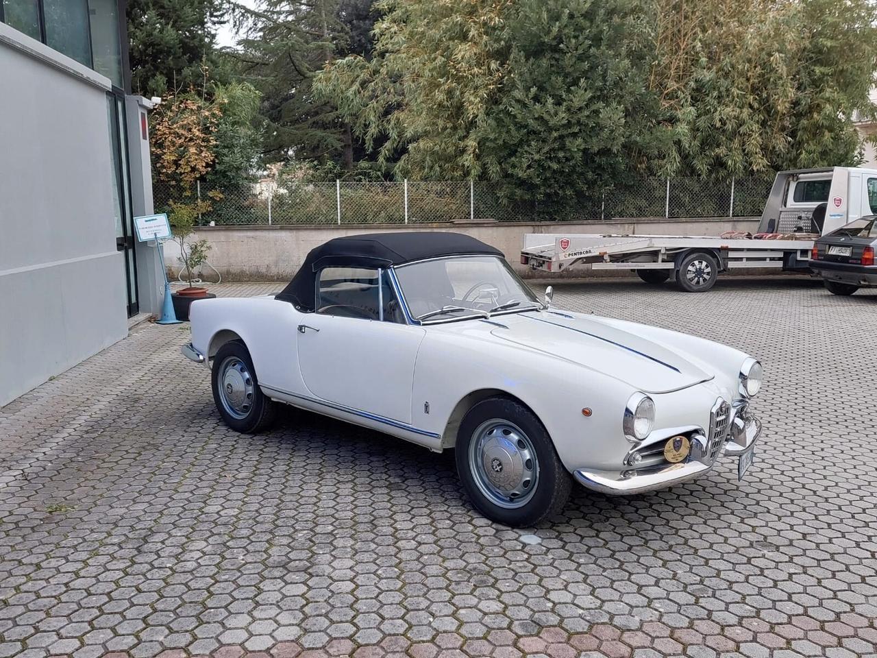 Alfa Romeo Giulietta Spider