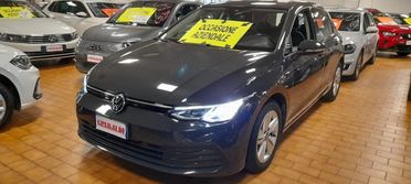 VOLKSWAGEN Golf 1.5 TGI DSG Life NAVI