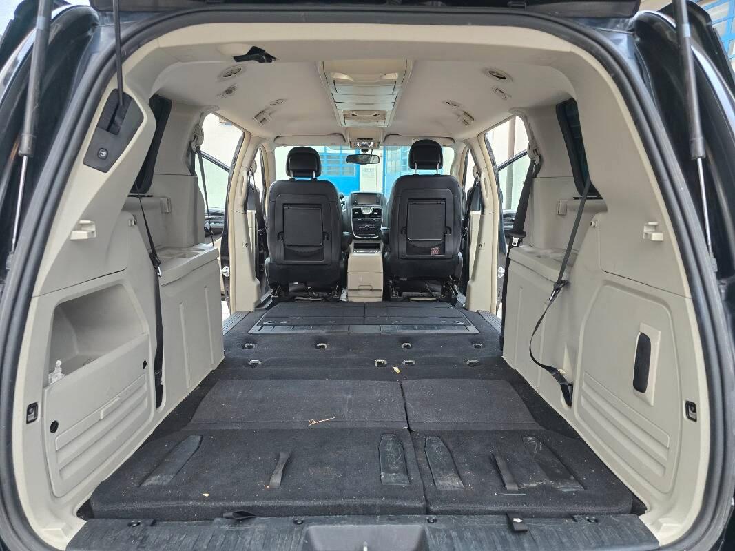 Lancia Voyager 2.8L Platinum 178cv auto *motore nuovo gar full*