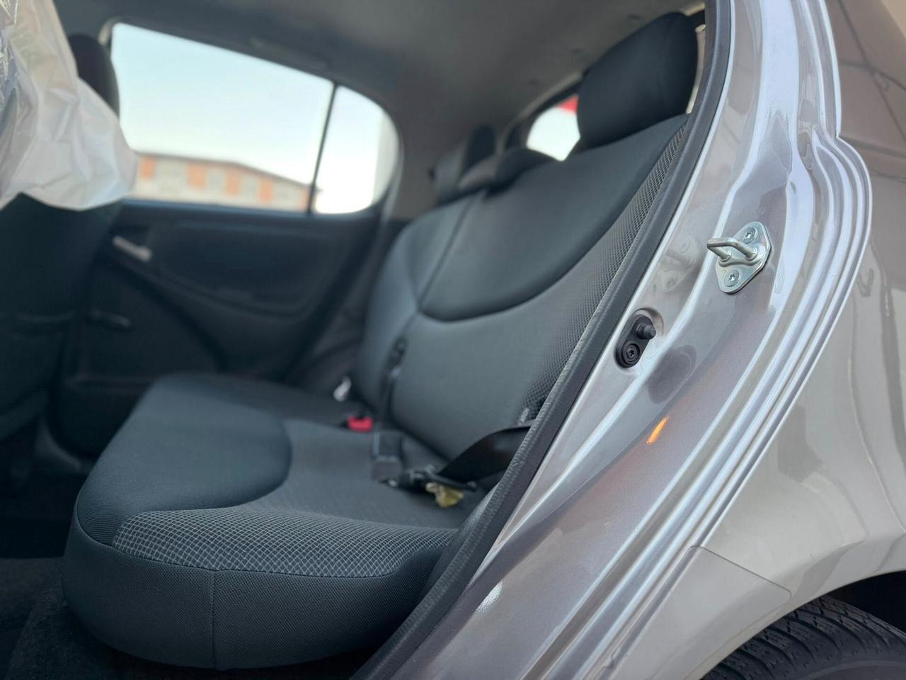 Toyota Yaris 1.4 D-4D 5 porte Sol OK NEOPATENTATI