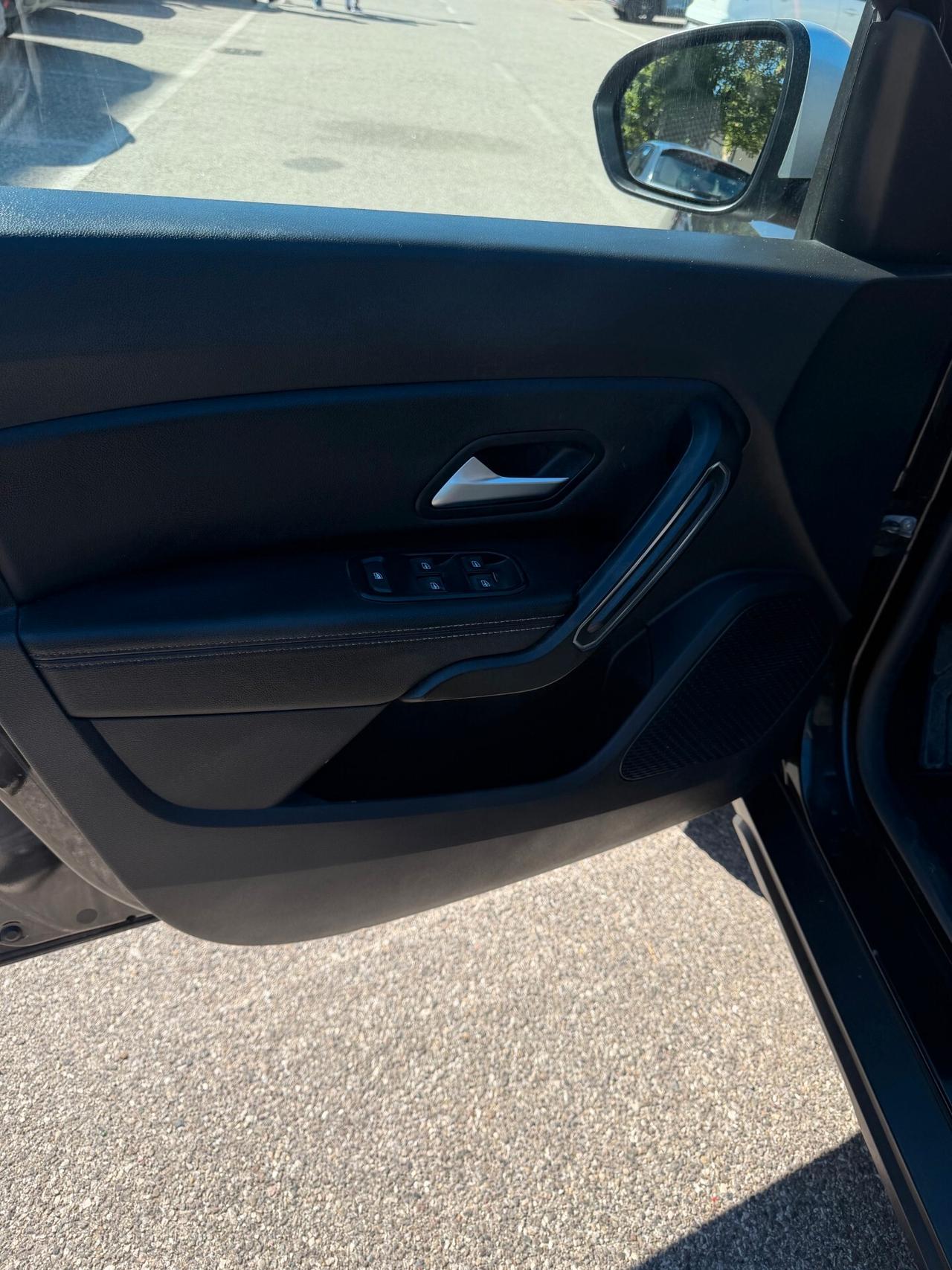 Dacia Duster 1.0 tce Gpl - NAV. - NEOP. - 12 MESI DI GARANZIA -