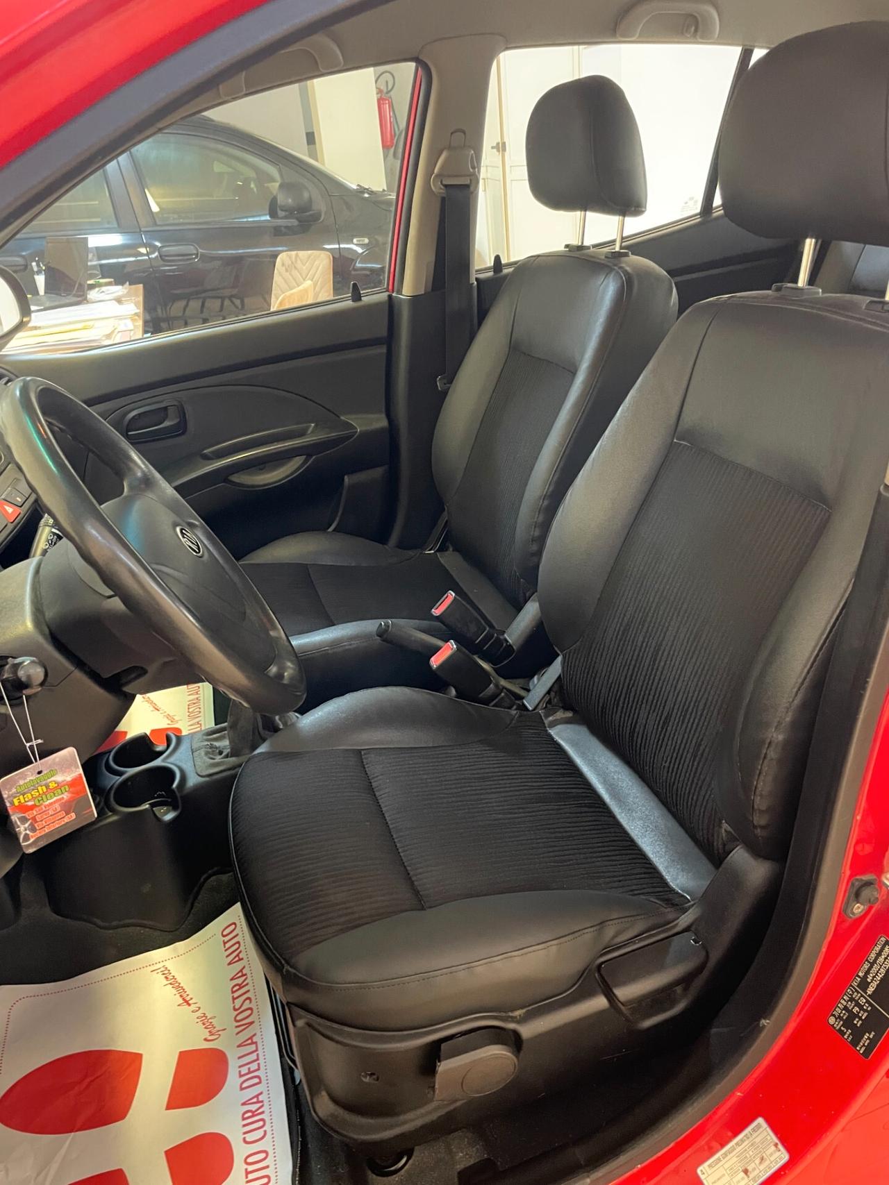 Kia Picanto 5p 1.0 Life 135.000 km! CLIMA Tagliandata Neopatentati