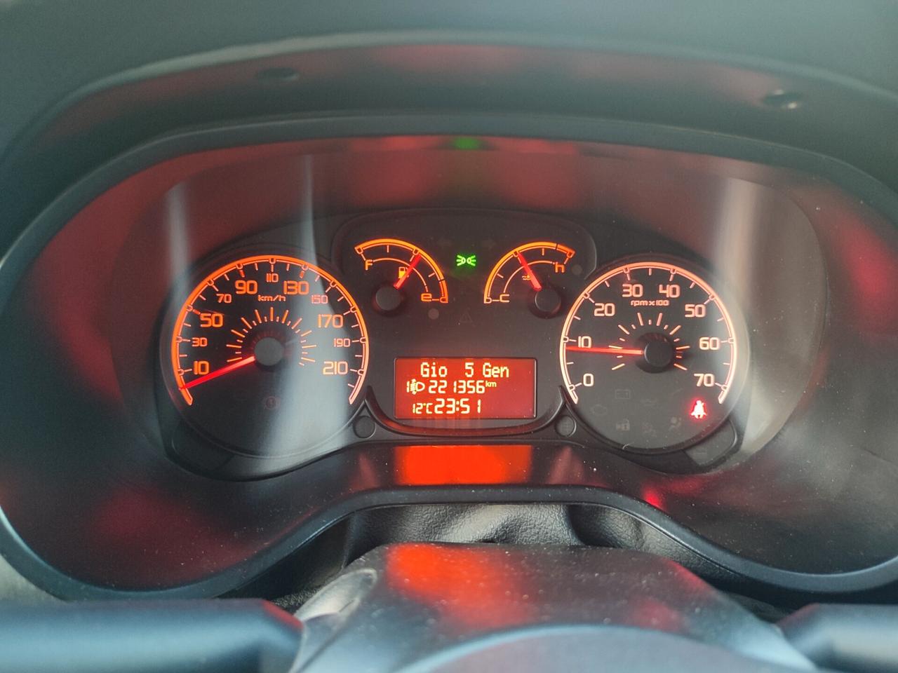 FIAT DOBLO DEL 2014 1.3MULTIJET 5POSTI AUTOCARRO