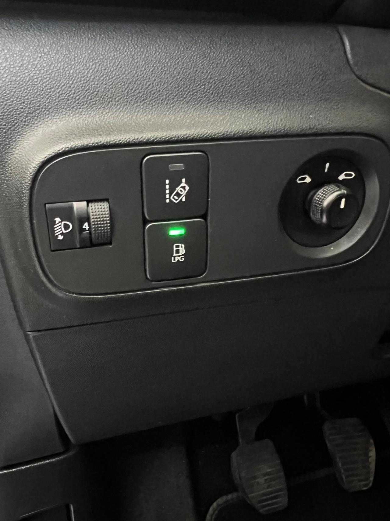 Citroen C3 PureTech 82 GPL Feel