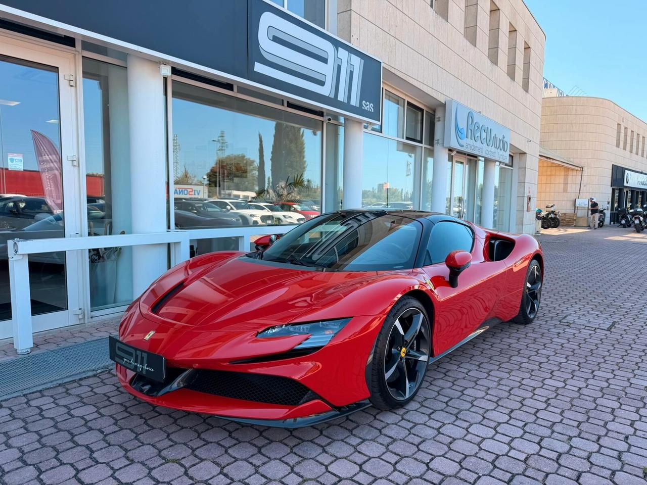 Ferrari SF90 Spider