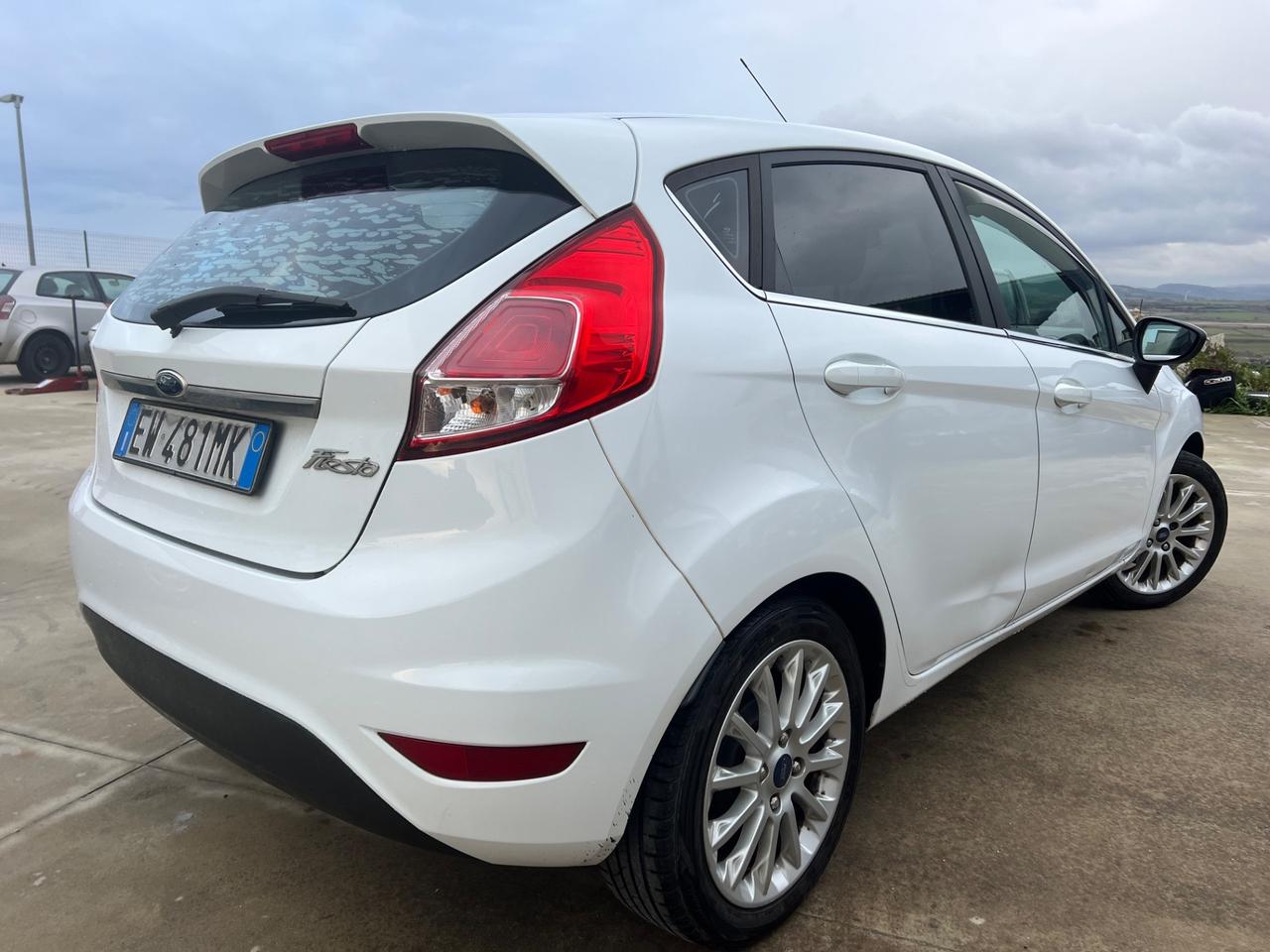 Ford Fiesta 1.6 TDCi 95CV 5 porte Individual