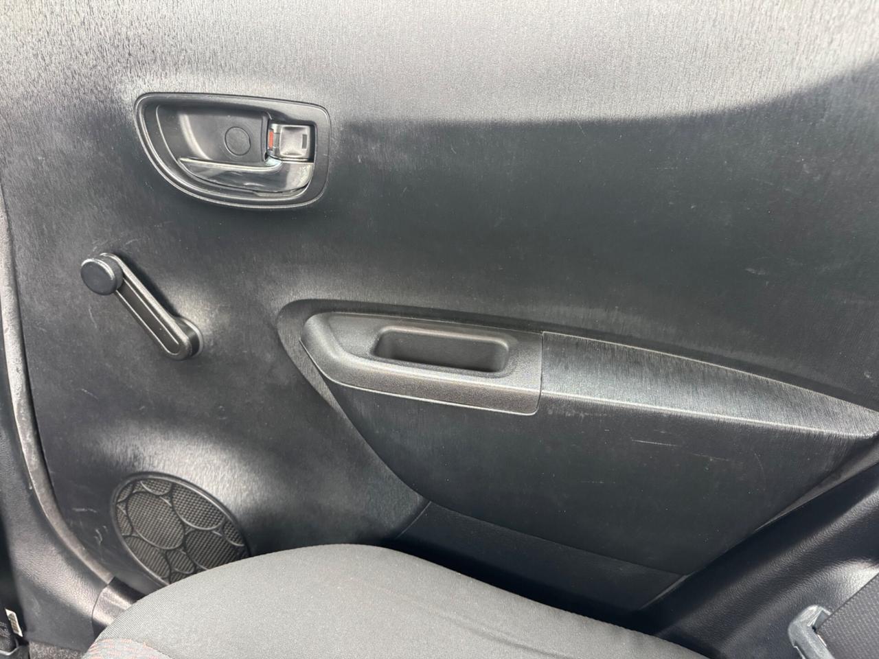 Toyota Yaris 1.3 5 porte Lounge