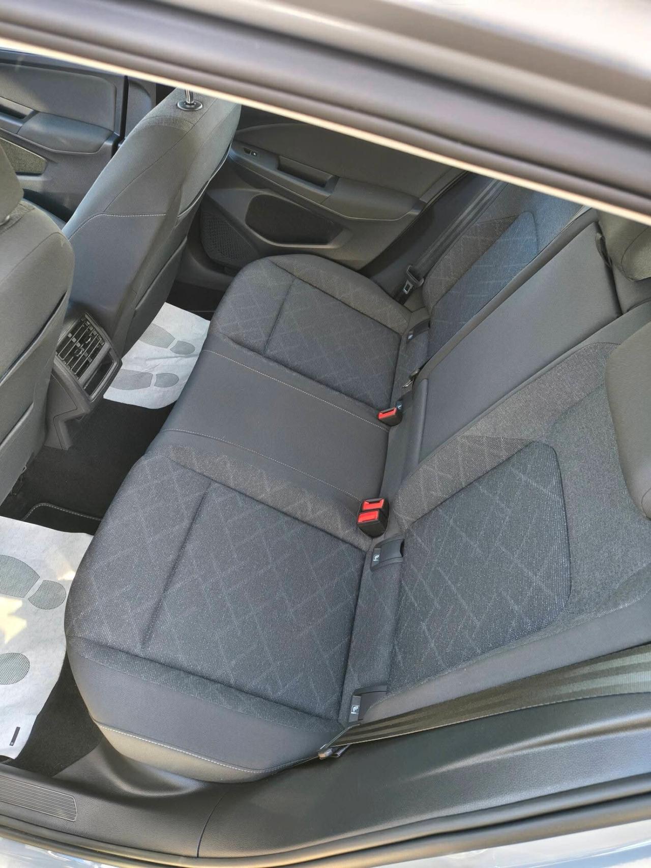 Volkswagen Golf 2.0 TDI 115 CV SCR Life