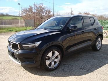 Volvo XC40 2.0 d3 Momentum Core awd auto my21