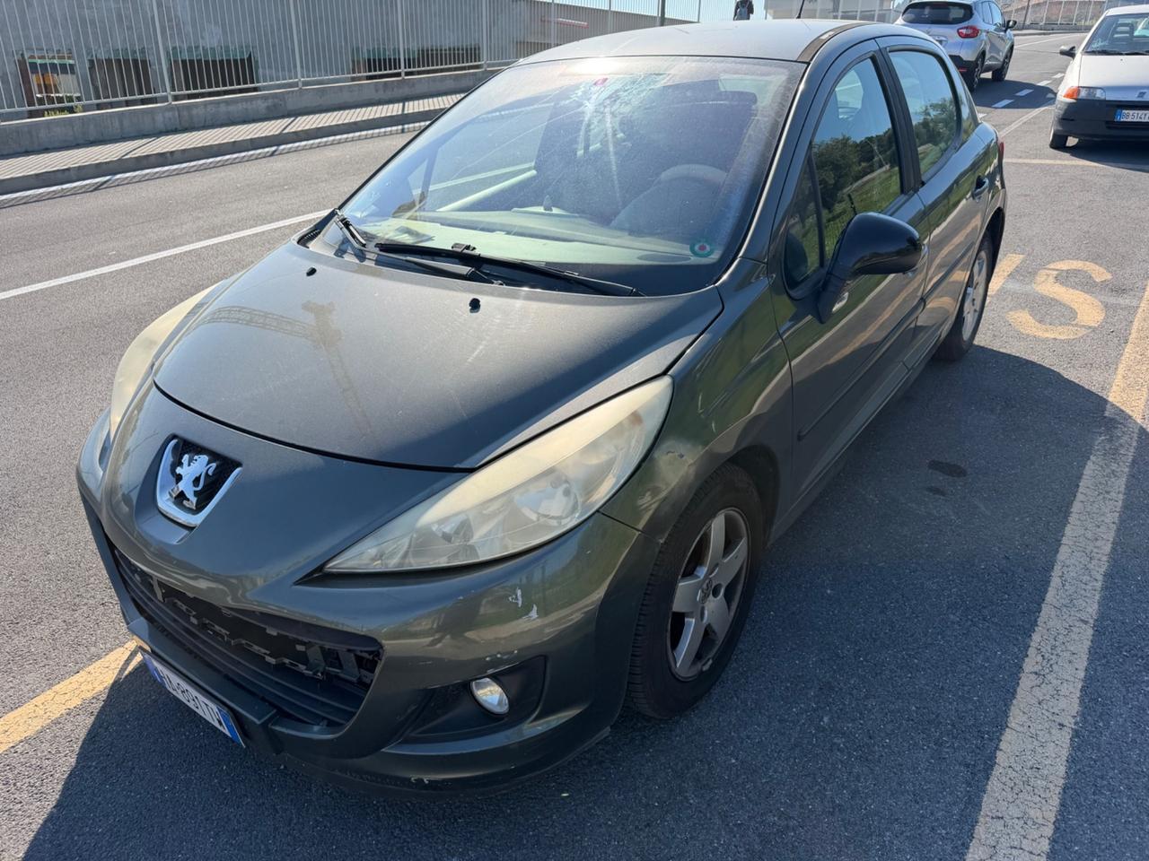Peugeot 207 1.4 HDi 70CV 5p. Active