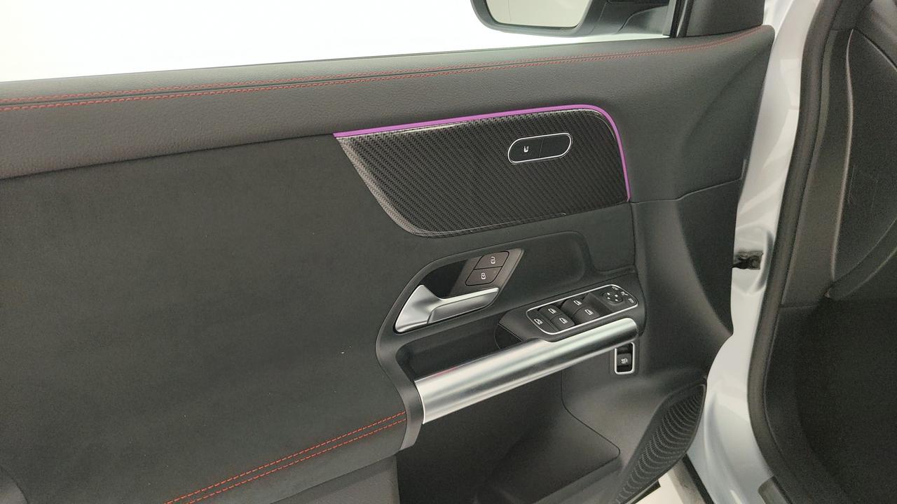 Mercedes-Benz GLA 180 Automatic