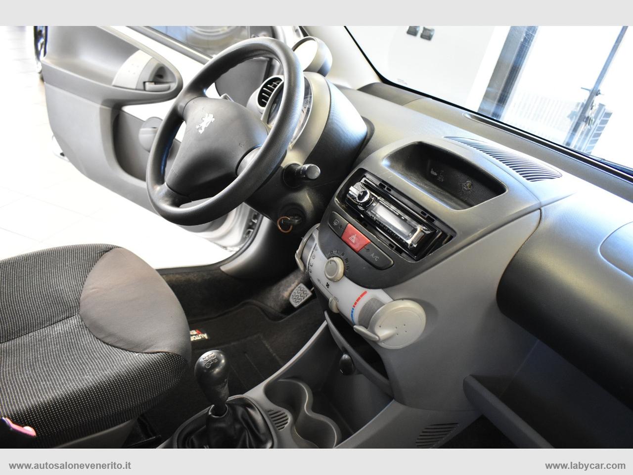 PEUGEOT 107 1.0 68 CV 5p. Plaisir