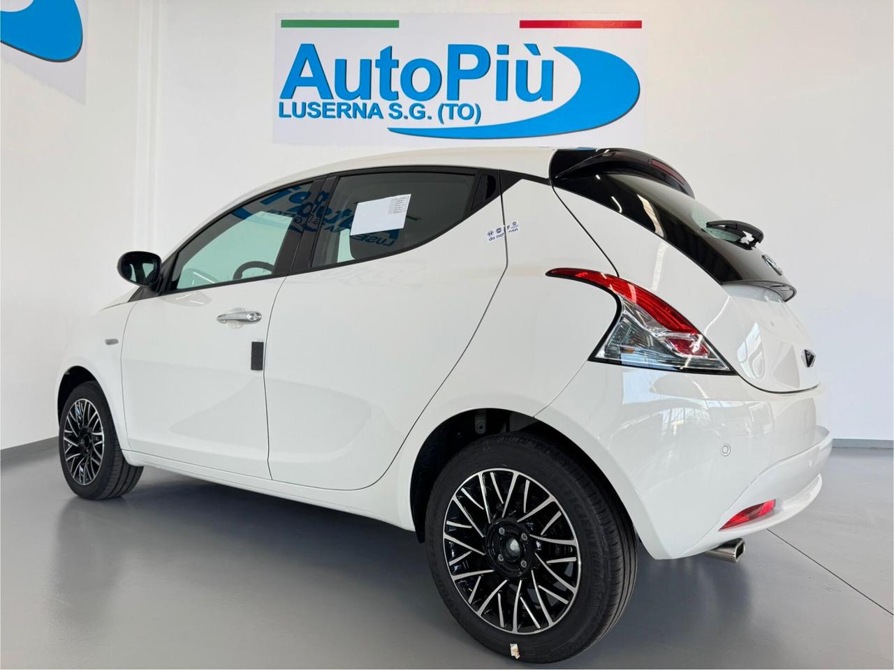 Lancia Ypsilon 1.0 FireFly 5 porte S&S Hybrid Gold Plus 5 posti
